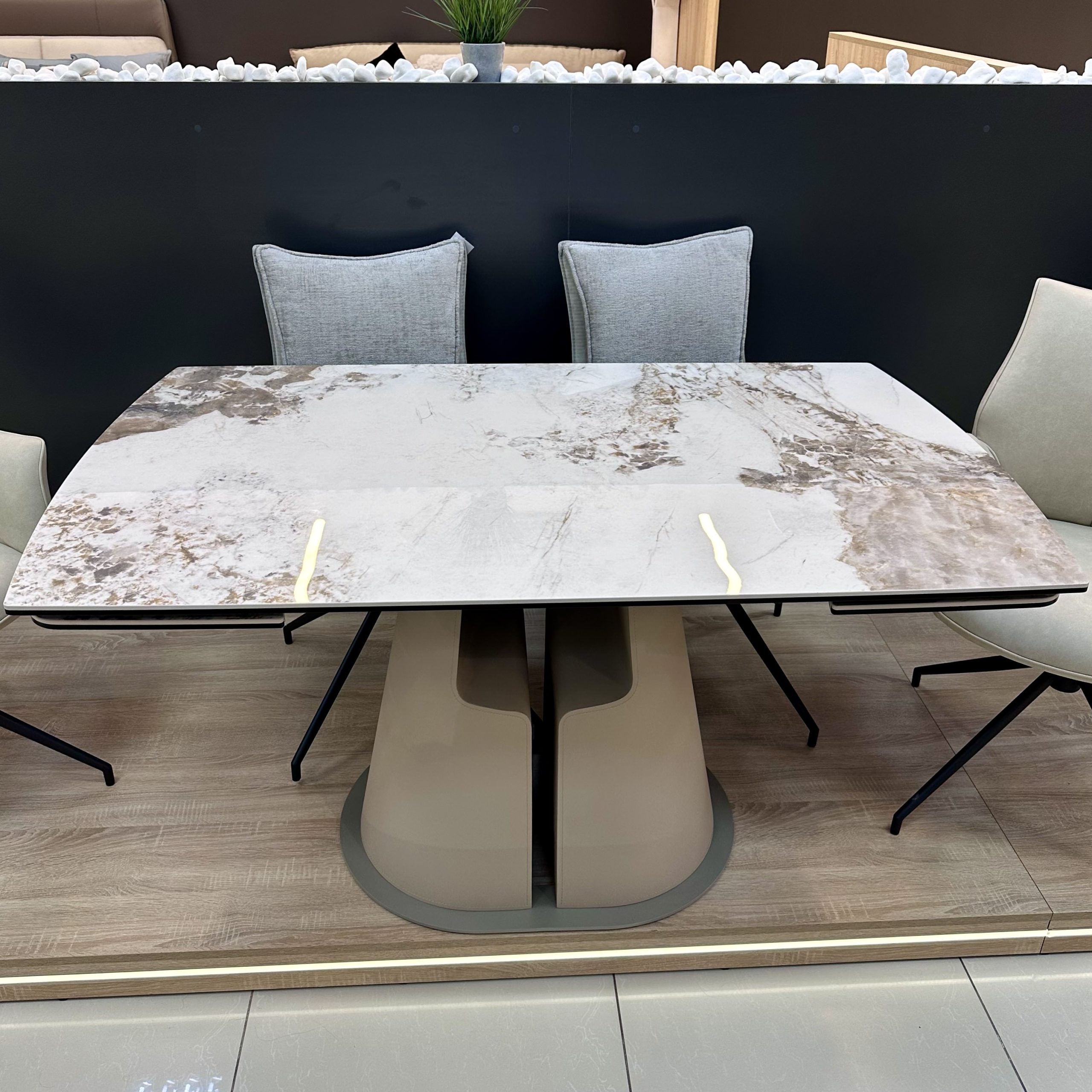 img_9273 Masa Defense Bej 140/200x85 - imagine 1